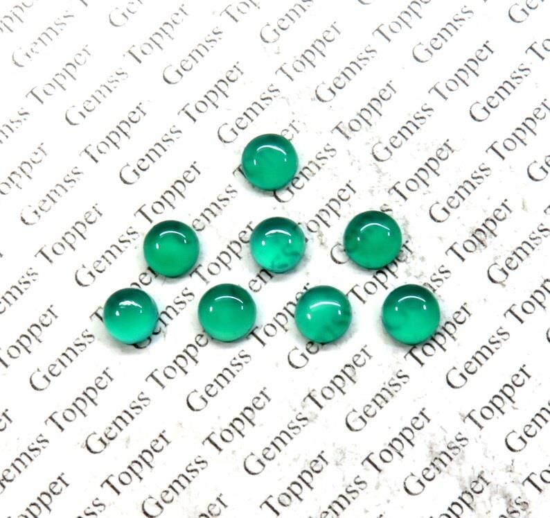 Green Chalcedony 10x10 mm Round Cabochon